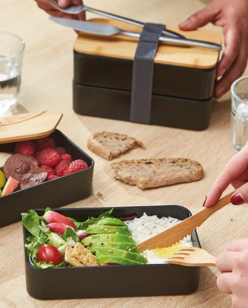 Lunch box avec couvercle en bambou